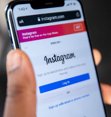 How to know the Password of Instagram ?
